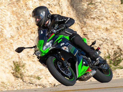 Spielen Kawasaki Ninja 650 Puzzle Spiel